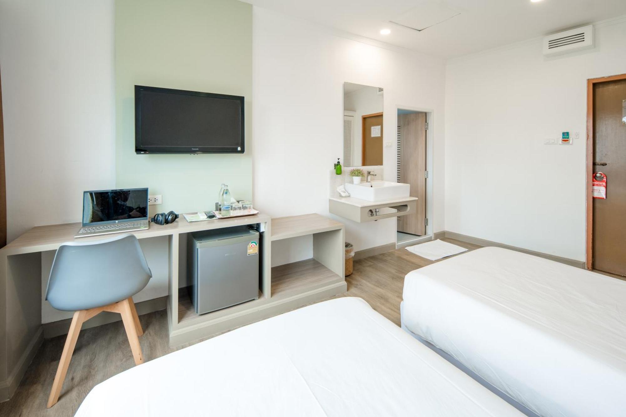 Dhevaraj Hotel Nan Kültér fotó