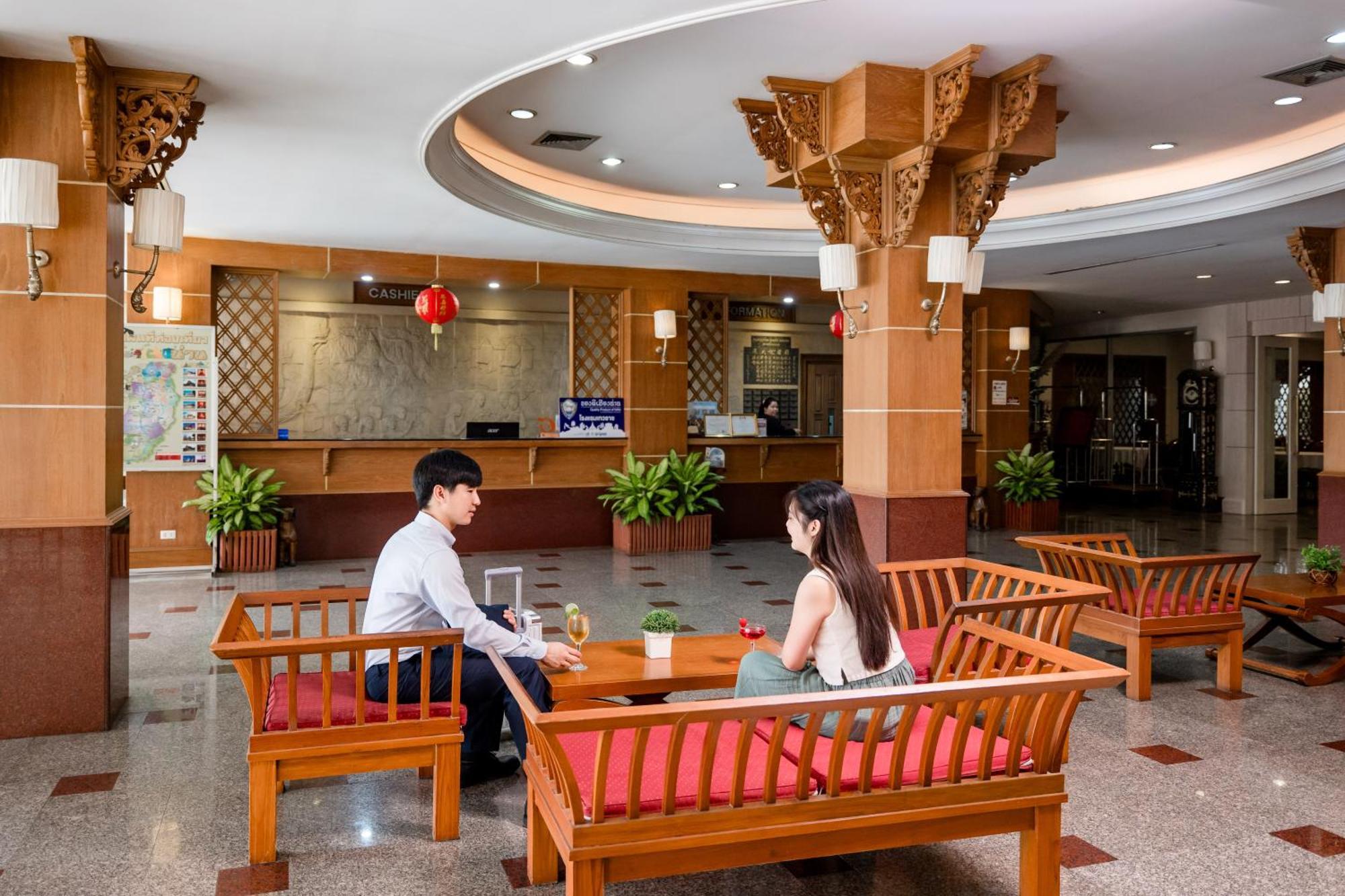 Dhevaraj Hotel Nan Kültér fotó